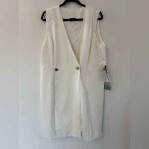 NWT Bebe sleeveless white button front dress - size XL